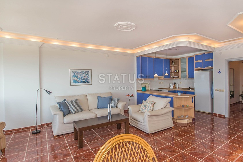 Апартаменты 3+1 с прямым видом на море, первая береговая линия в Тосмуре. 100м2 фото 3