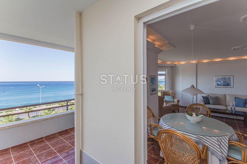 Апартаменты 3+1 с прямым видом на море, первая береговая линия в Тосмуре. 100м2 фото 8