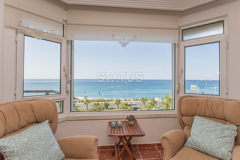 Апартаменты 3+1 с прямым видом на море, первая береговая линия в Тосмуре. 100м2 фото 10