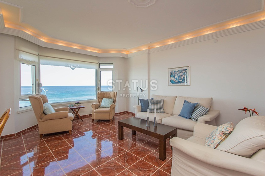 Апартаменты 3+1 с прямым видом на море, первая береговая линия в Тосмуре. 100м2 фото 20