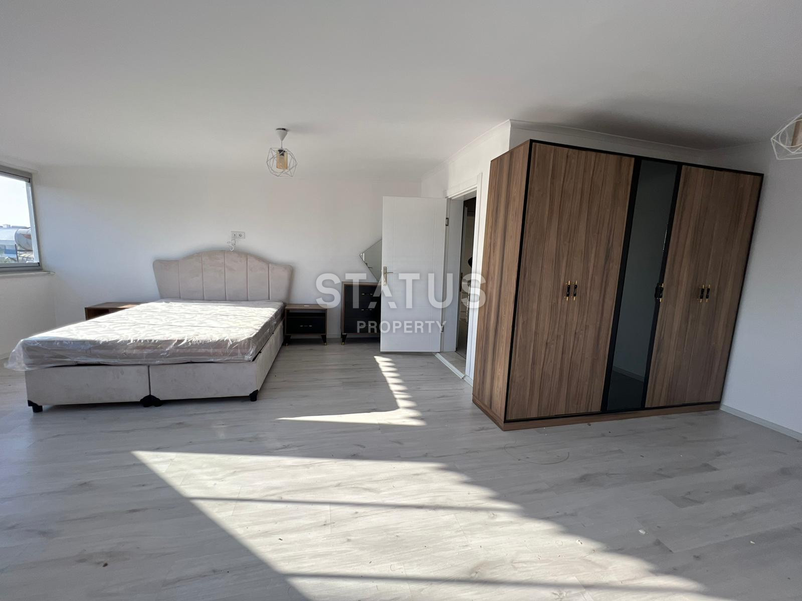 Меблированная вилла 5+1 в районе Тюрклер, 240 м2 фото 6