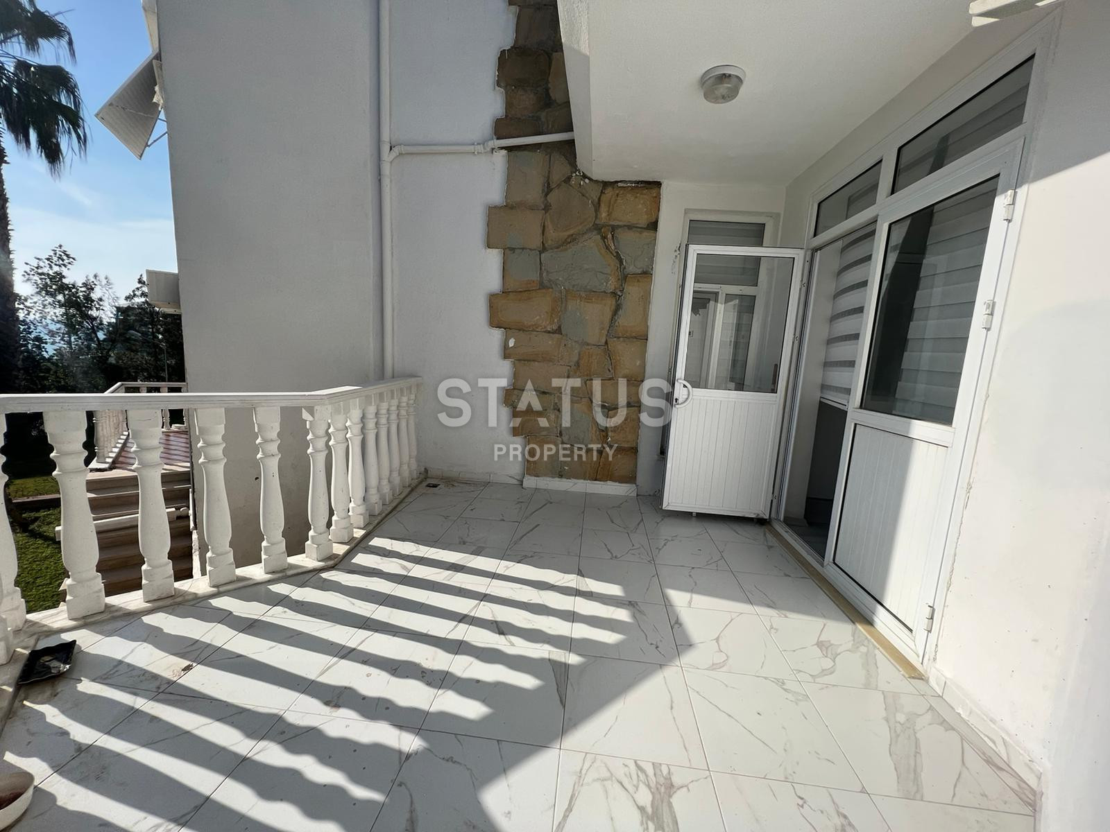 Меблированная вилла 5+1 в районе Тюрклер, 240 м2 фото 20