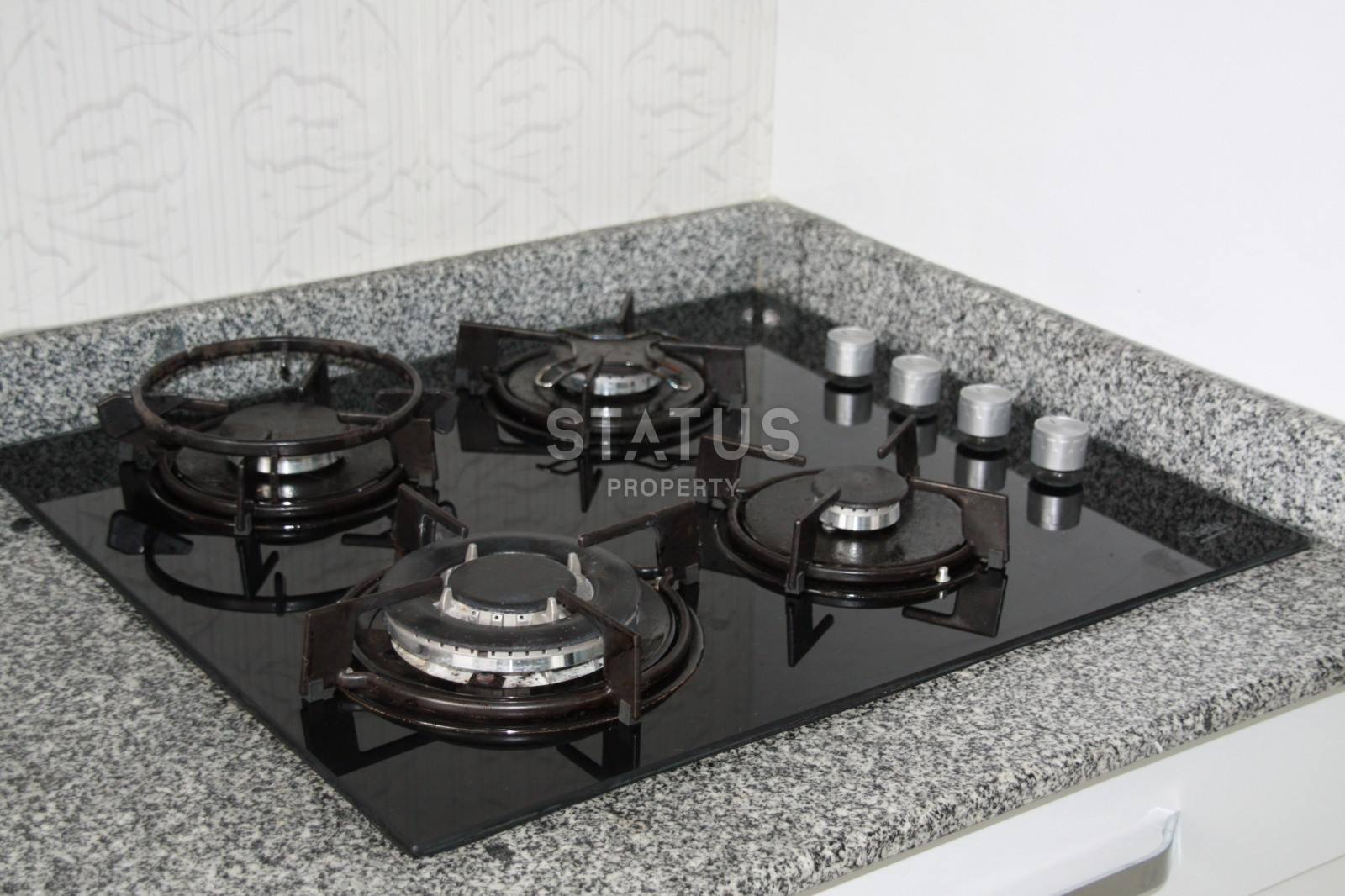 Furnished bright apartment 2+1 with mountain views in Mahmutlar, 105 m2. фото 23