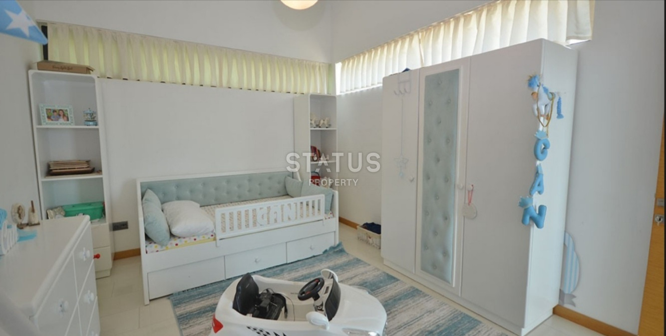 Stunning villa 5+2 on the territory of 700m in Tepe. 350m2 фото 3