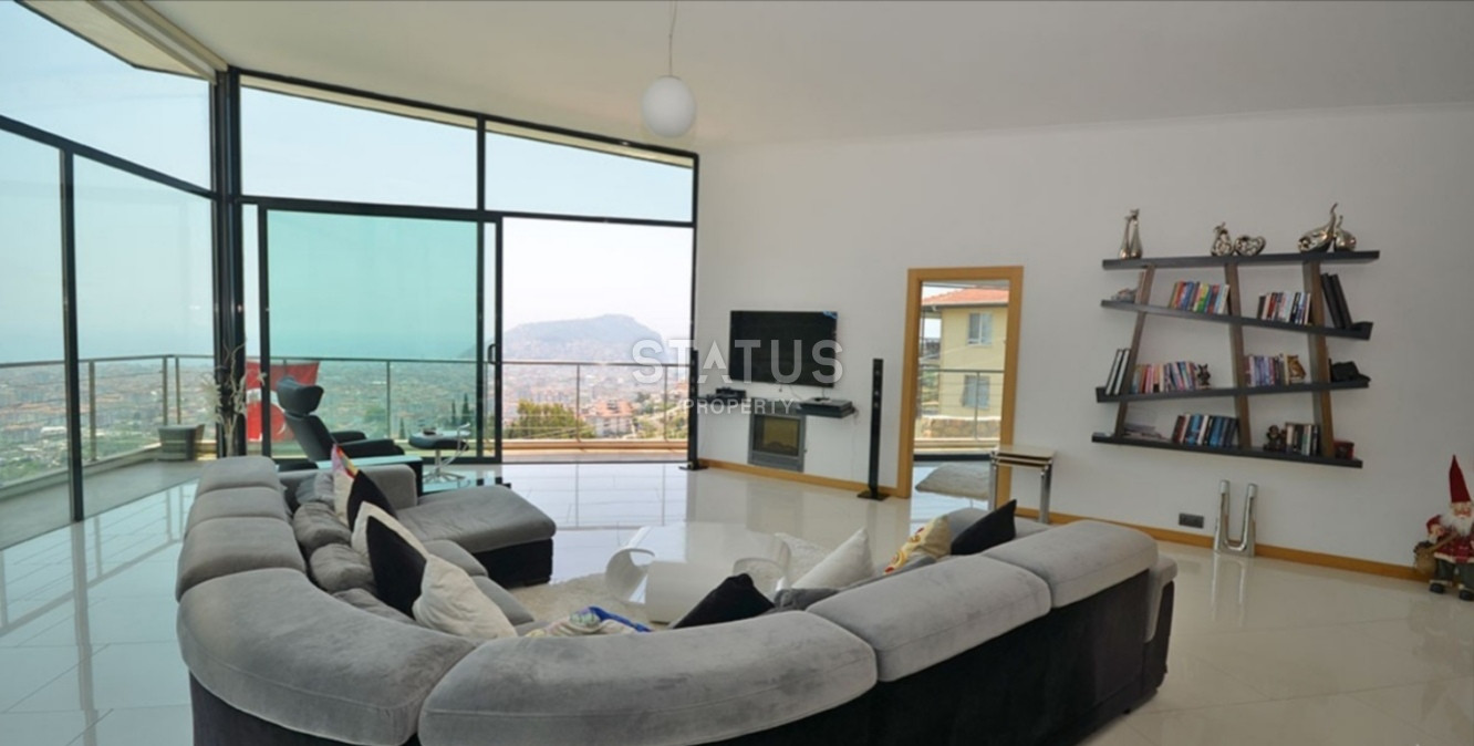 Stunning villa 5+2 on the territory of 700m in Tepe. 350m2 фото 5