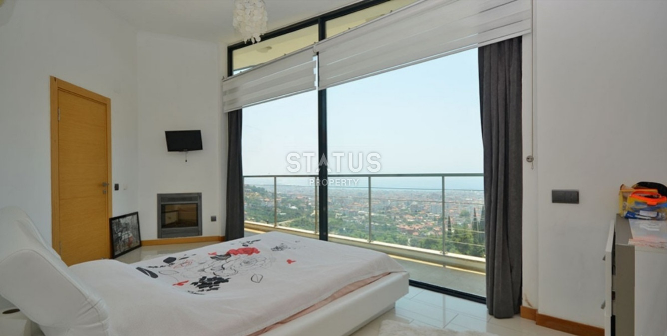 Stunning villa 5+2 on the territory of 700m in Tepe. 350m2 фото 8