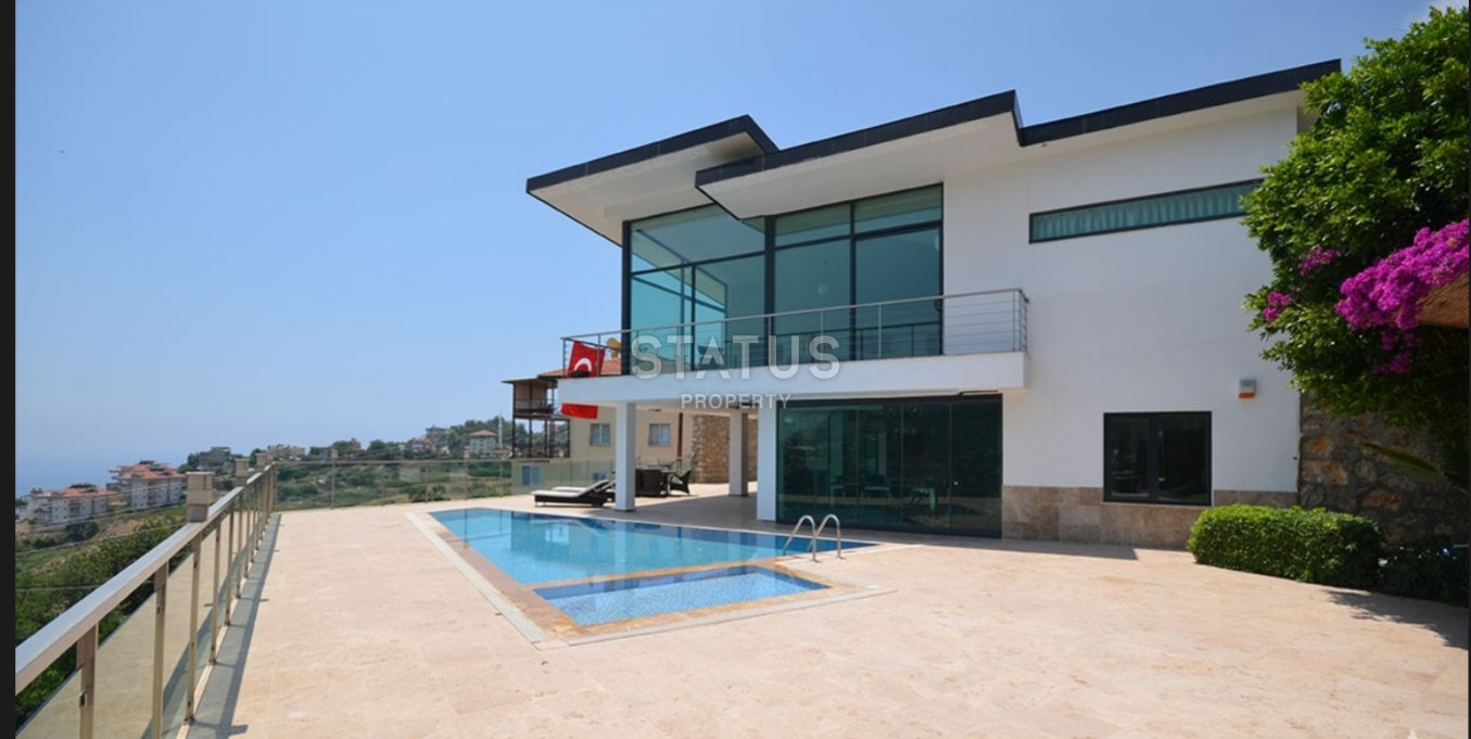 Stunning villa 5+2 on the territory of 700m in Tepe. 350m2 фото 13