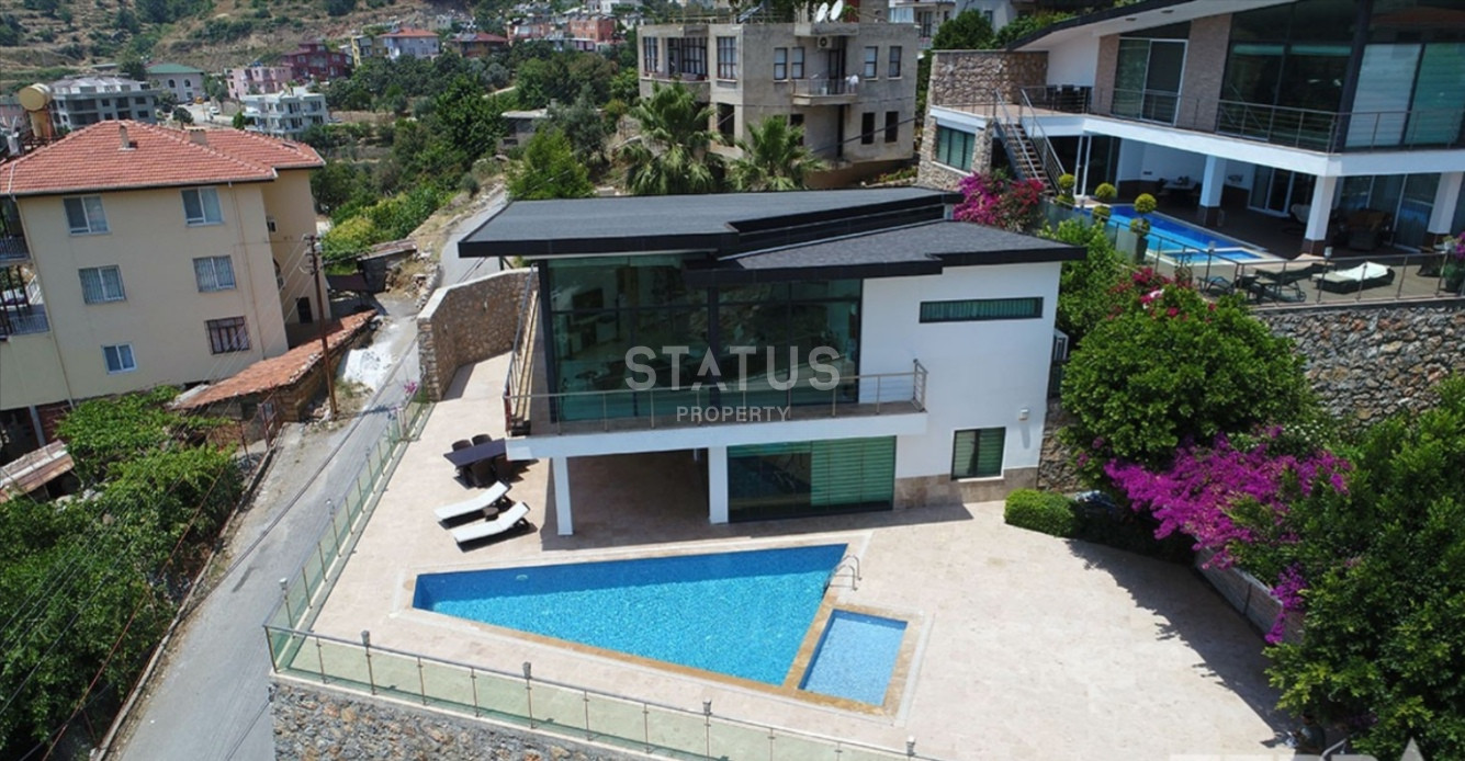 Stunning villa 5+2 on the territory of 700m in Tepe. 350m2 фото 21
