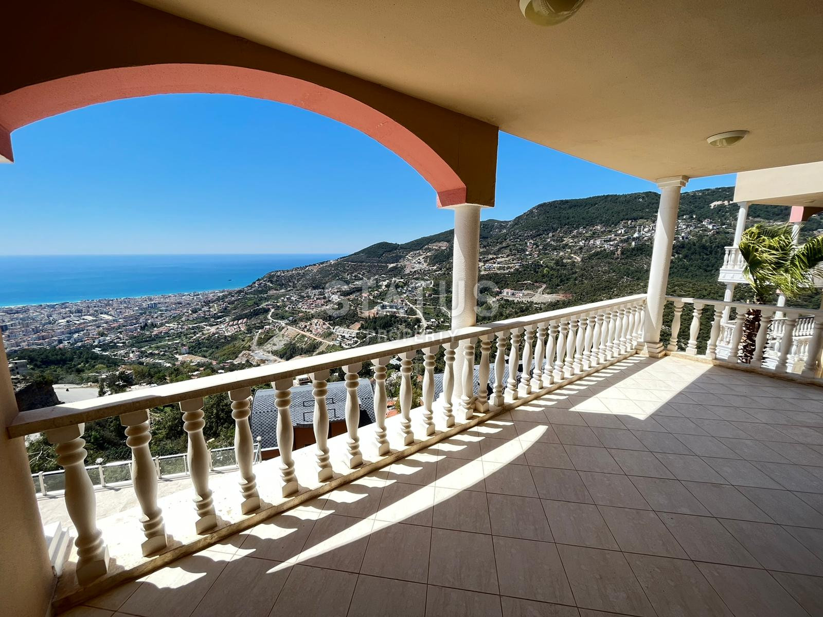 Меблированные  апартаменты 3+1 с садом, 200 м2 фото 1