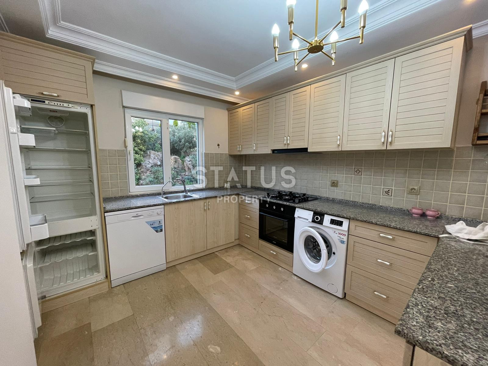 Luxurious apartment with luxury furniture in Tosmur. 110m2 фото 12