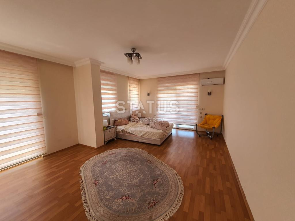 Просторный дуплекс в 50м от моря в Кестеле, 330м2 фото 5