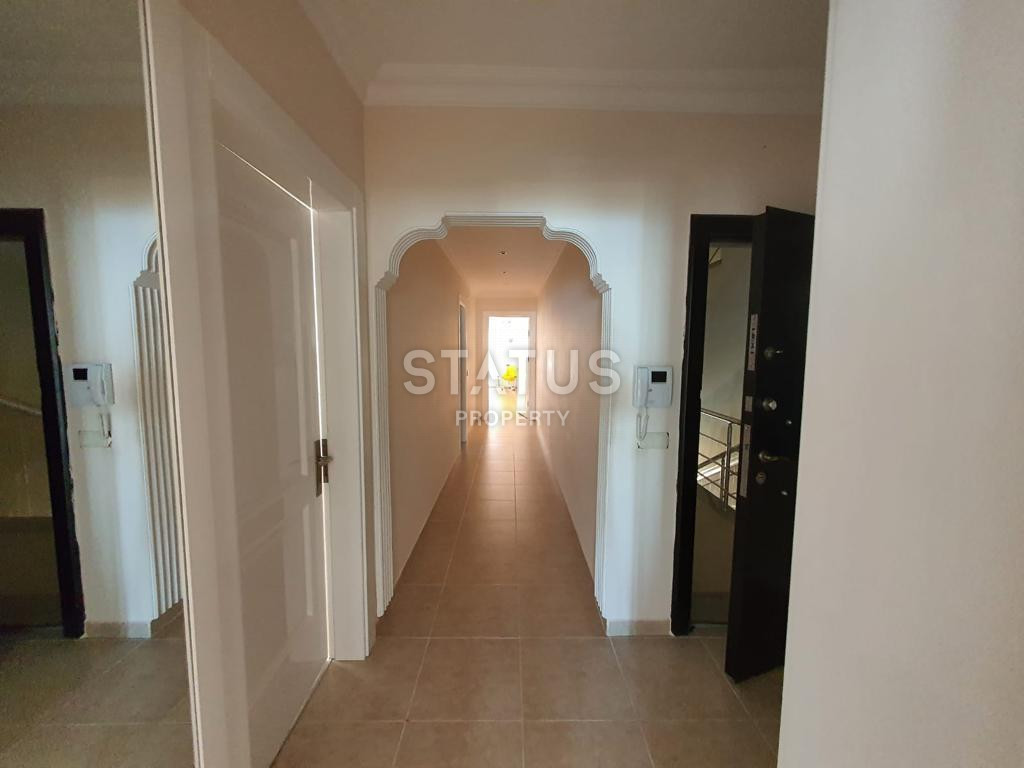 Просторный дуплекс в 50м от моря в Кестеле, 330м2 фото 7