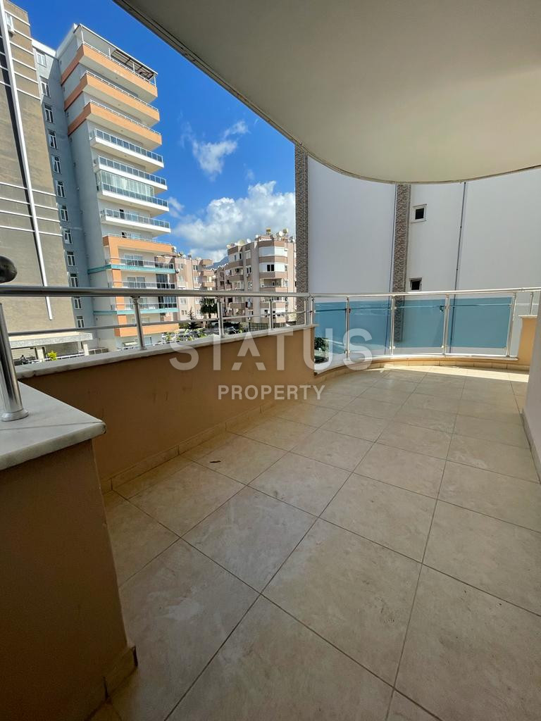 Четырёхкомнатная квартира в 150метрах от пляжа в Махмутларе, 185м2 фото 14