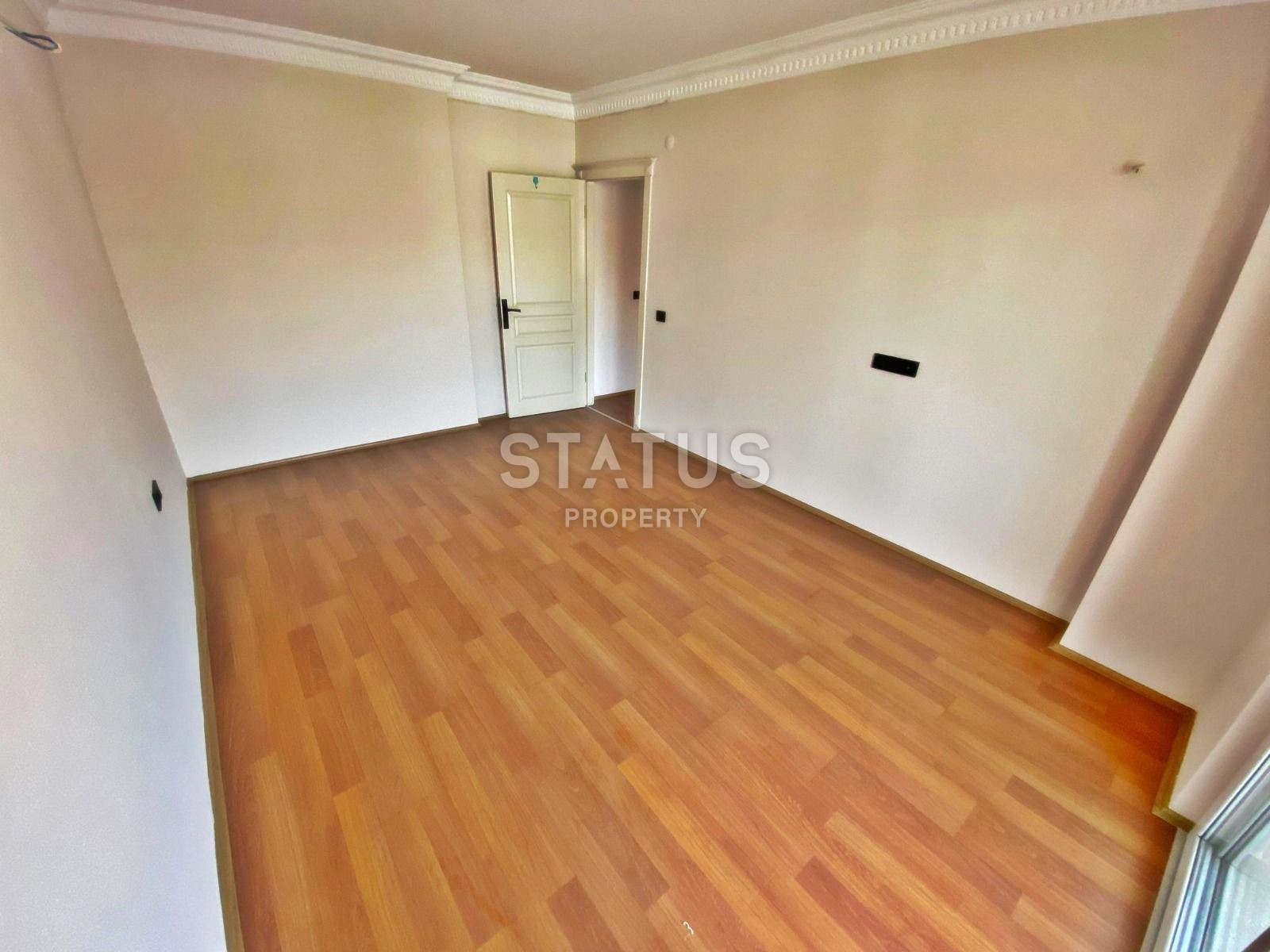 Spacious four-room apartment with a good location in OBA. 160m2 фото 11