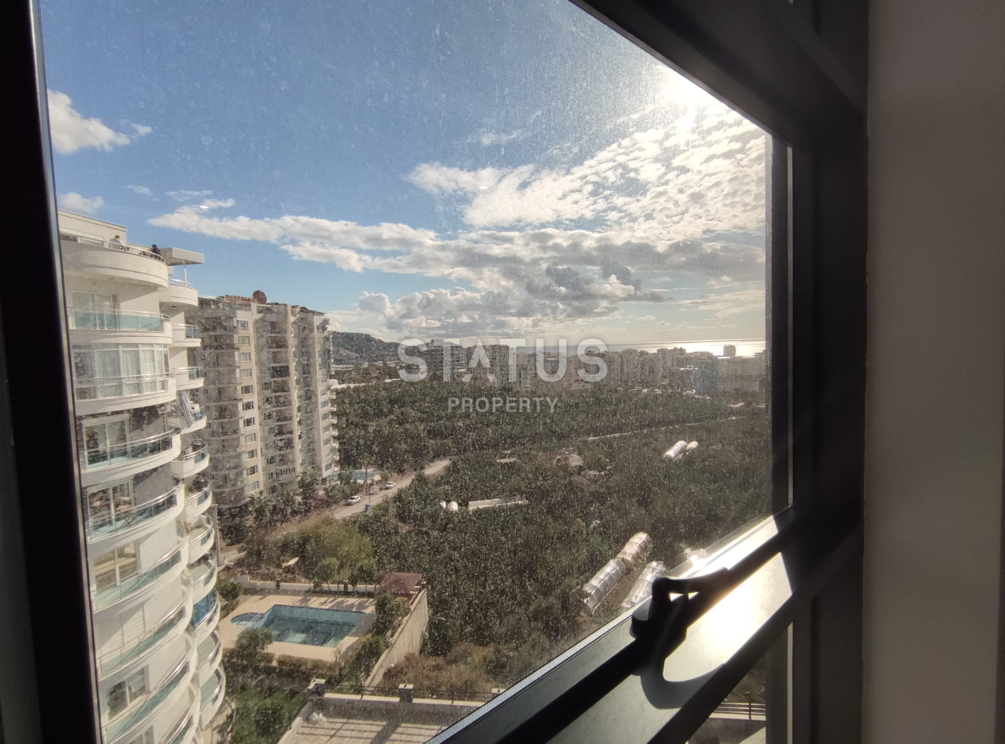 Двухкомнатная квартира в комплексе премиум класса с инфинити бассейном. 65м2 фото 18