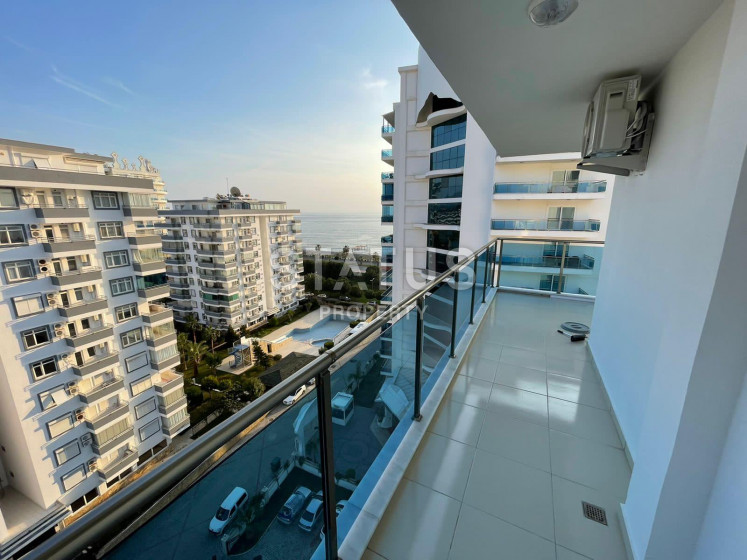 Шикарная трёхкомнатная, меблированная квартира с видом на море и Кале в районе Махмутлар, 120м2 фото 1