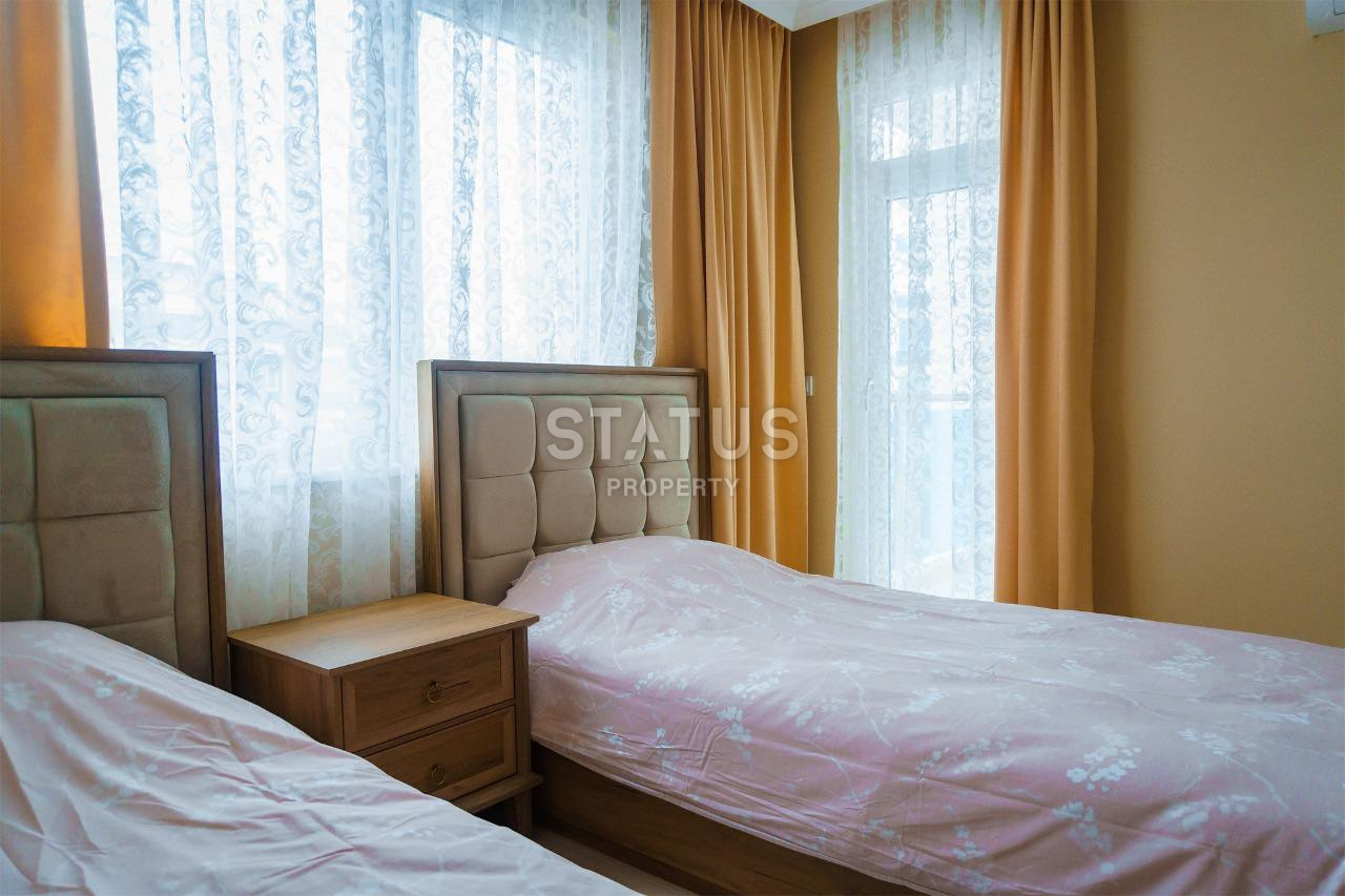 Luxurious three-room, furnished apartment with a view of the sea and Kale in Mahmutlar, 120m2 фото 12