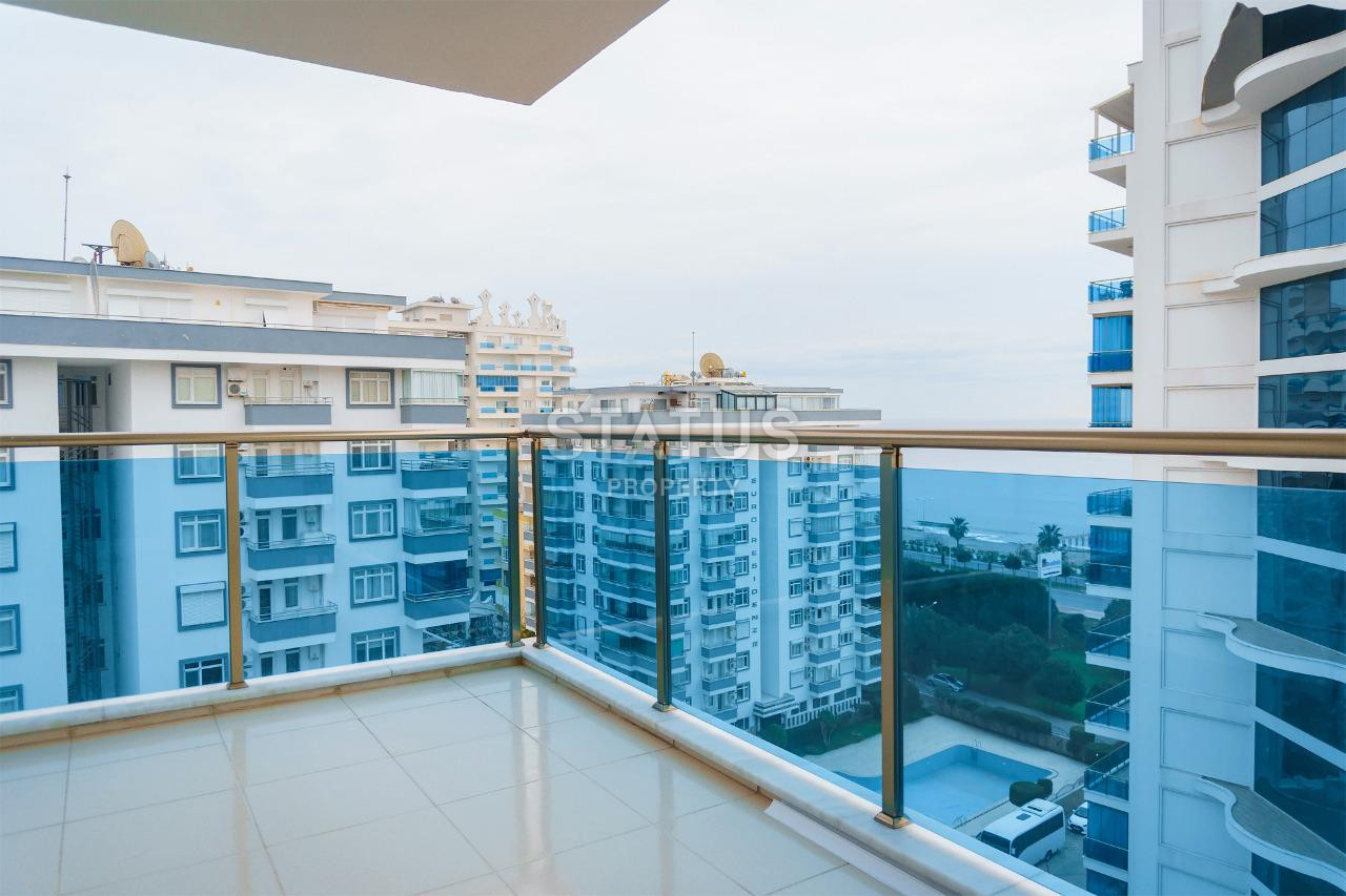 Luxurious three-room, furnished apartment with a view of the sea and Kale in Mahmutlar, 120m2 фото 17