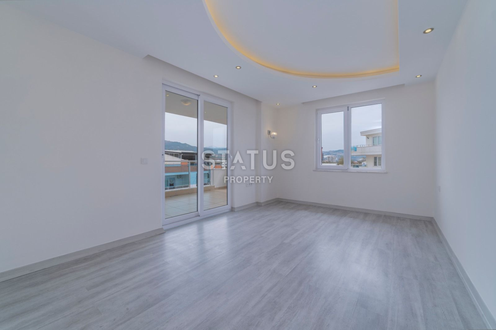 Четырехкомнатный пентхаус с джакузи по привлекательной цене, 175м2 фото 3