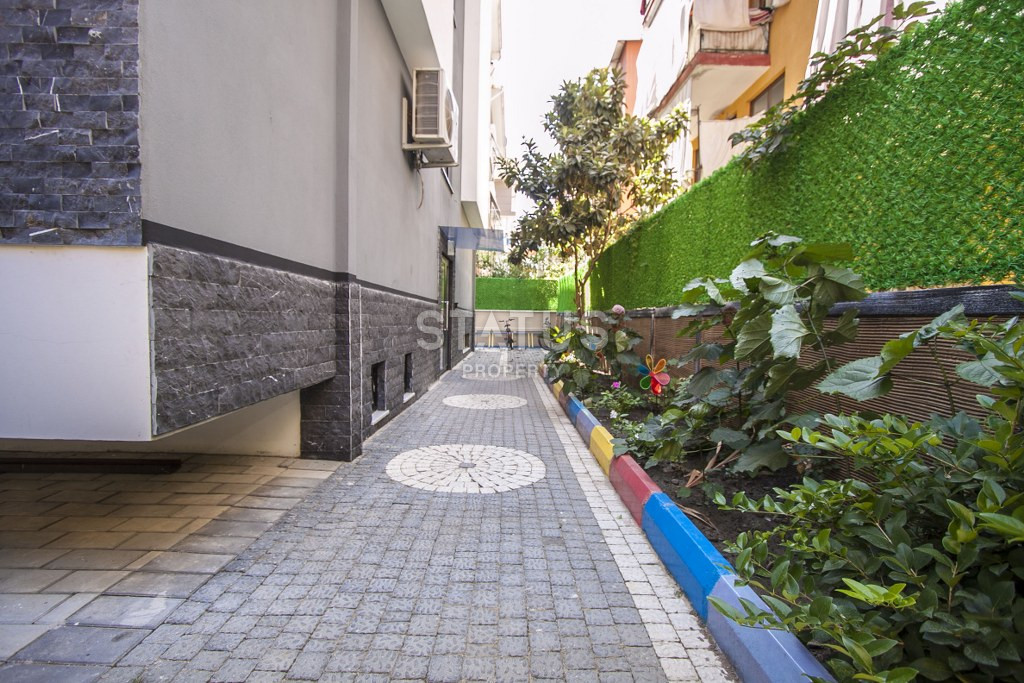 Двухкомнатная меблированная квартира в доме городского типа на Клеопатре, 58м2 фото 14