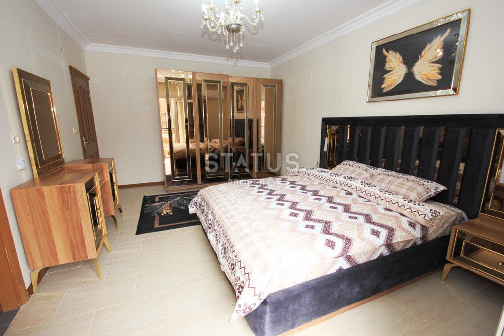 Four-room apartment in the first coastline in Mahmutlar. 165m2 фото 13