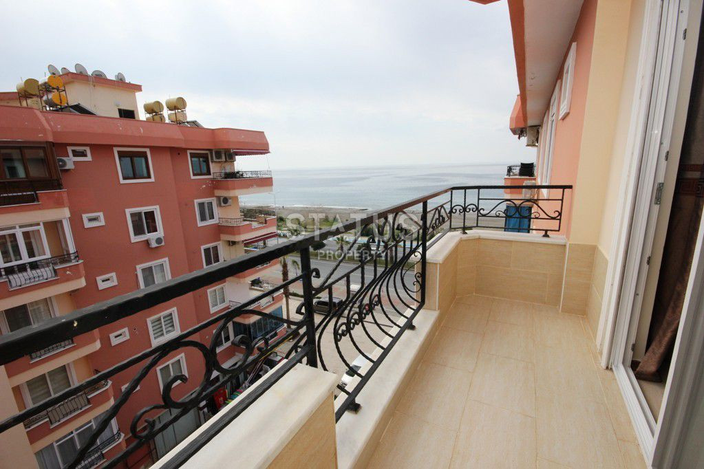 Four-room apartment in the first coastline in Mahmutlar. 165m2 фото 25