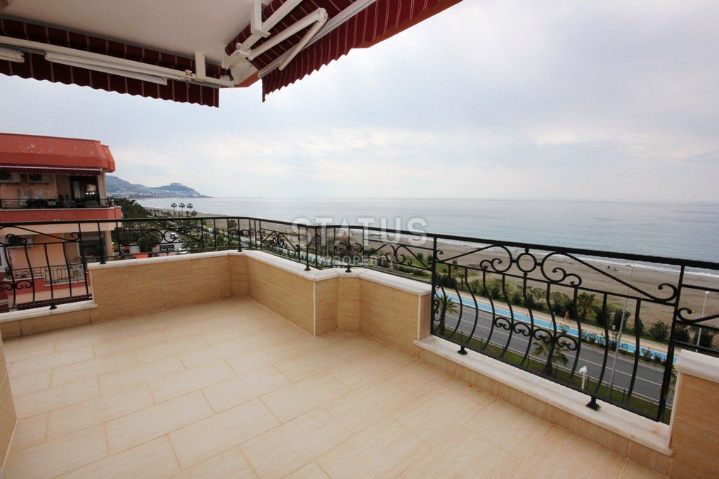 Four-room apartment in the first coastline in Mahmutlar. 165m2 фото 27