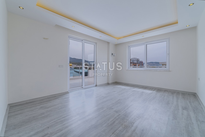 Four-room apartment at an attractive price in Mahmutlar. 250m2 фото 9