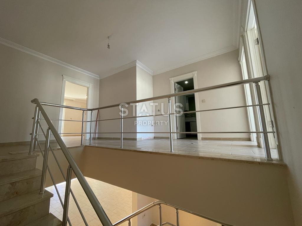 Six room duplex in the first coastal area at an attractive price. 260m2 фото 13