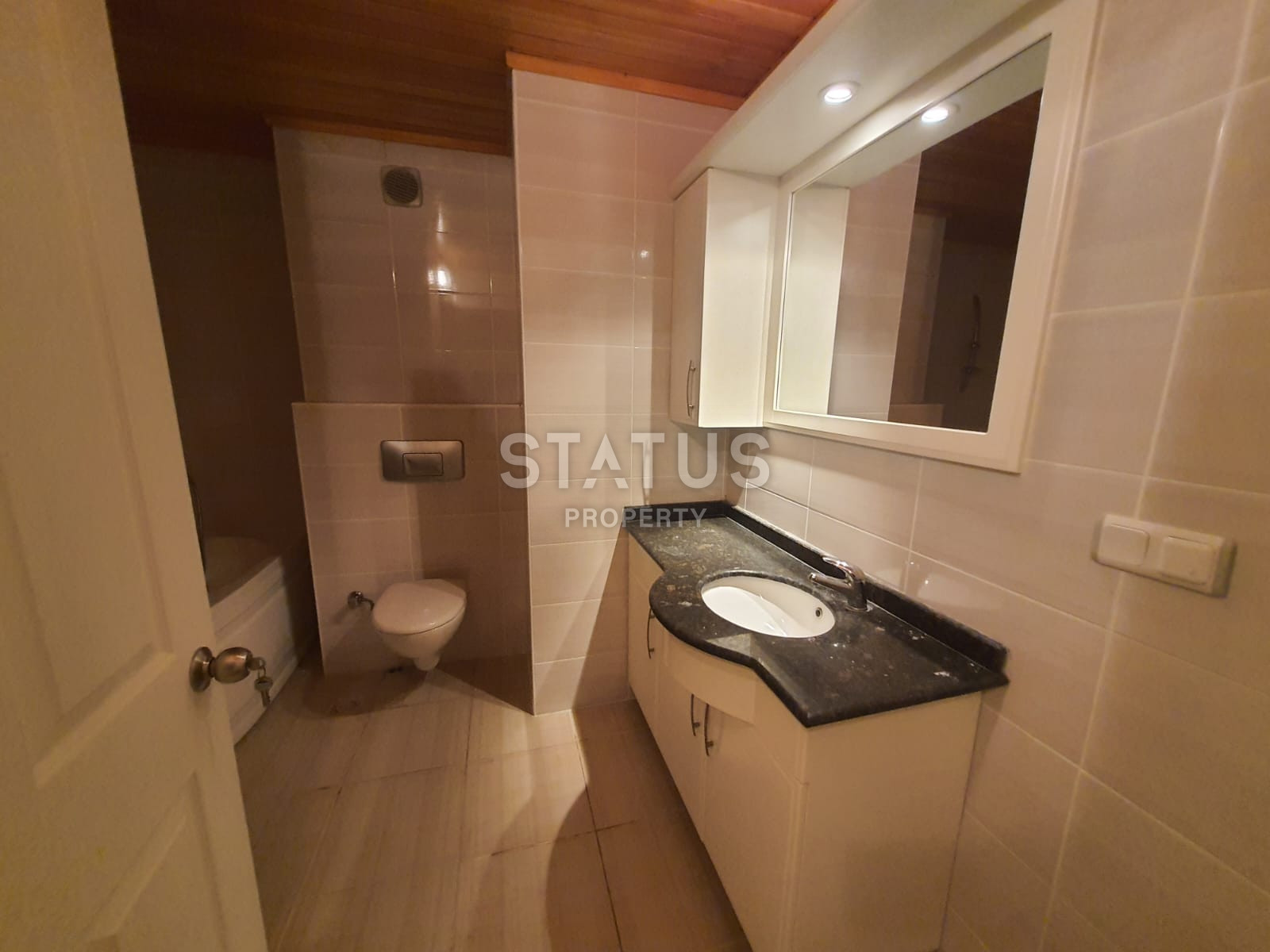 Четырёхкомнатный меблированный дуплекс с хорошей локацией в ОБА. 190м2 фото 37