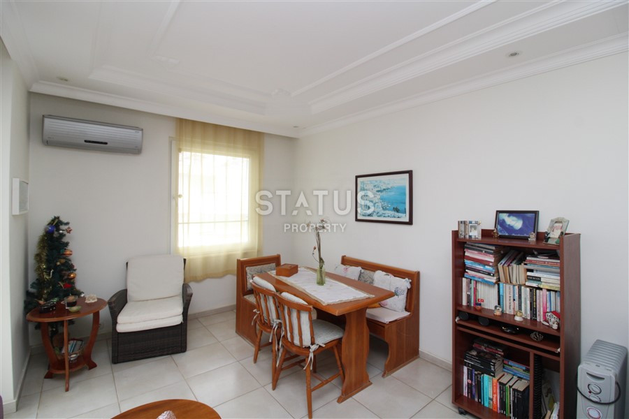 2+1 layout apartment with spacious living room and american style kitchen in Mahmutlar фото 6