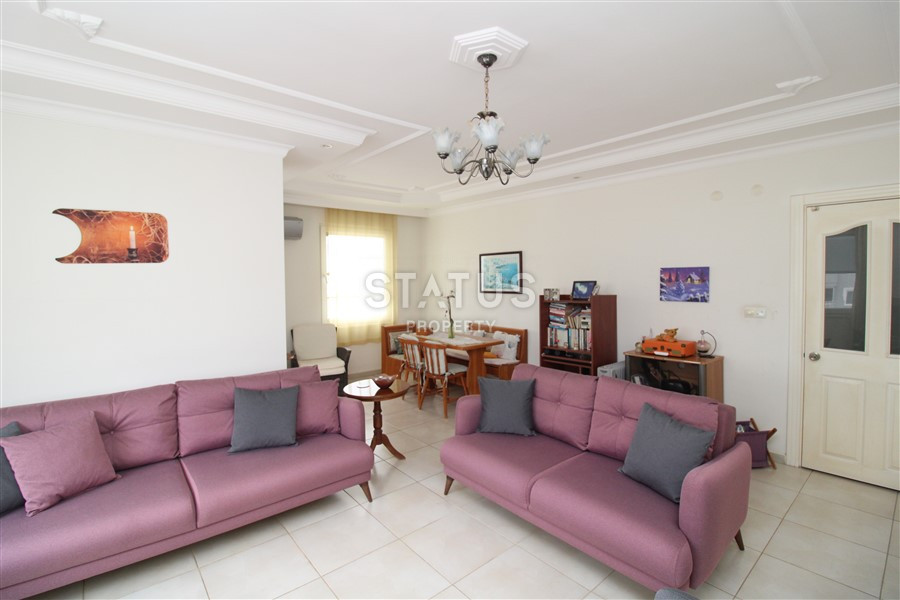 2+1 layout apartment with spacious living room and american style kitchen in Mahmutlar фото 8