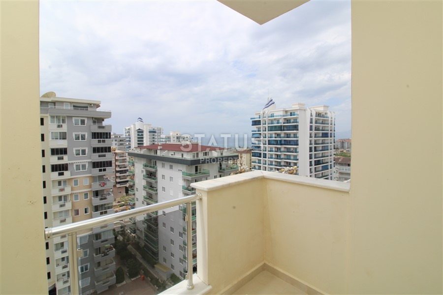 2+1 layout apartment with spacious living room and american style kitchen in Mahmutlar фото 9