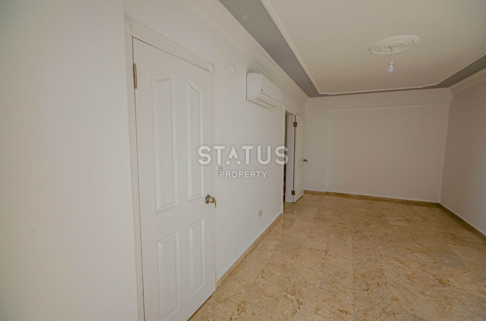 Five-room apartment in the heart of Mahmutlar 150m from the sea. 240m2 фото 3