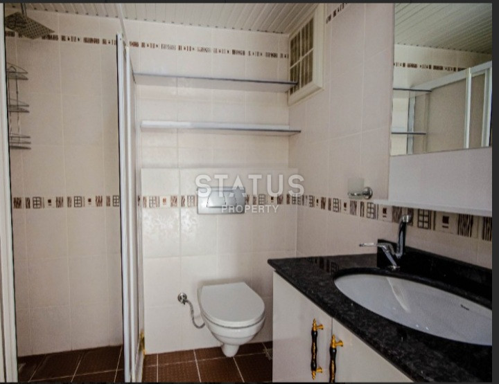 Five-room apartment in the heart of Mahmutlar 150m from the sea. 240m2 фото 13