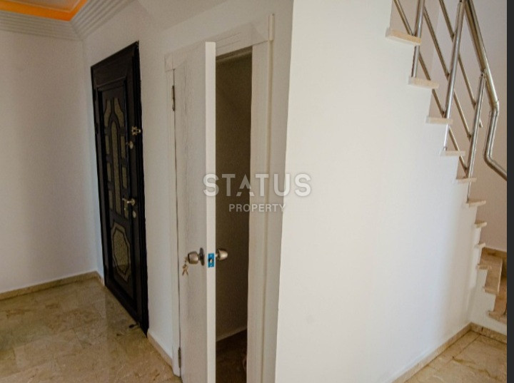 Five-room apartment in the heart of Mahmutlar 150m from the sea. 240m2 фото 16