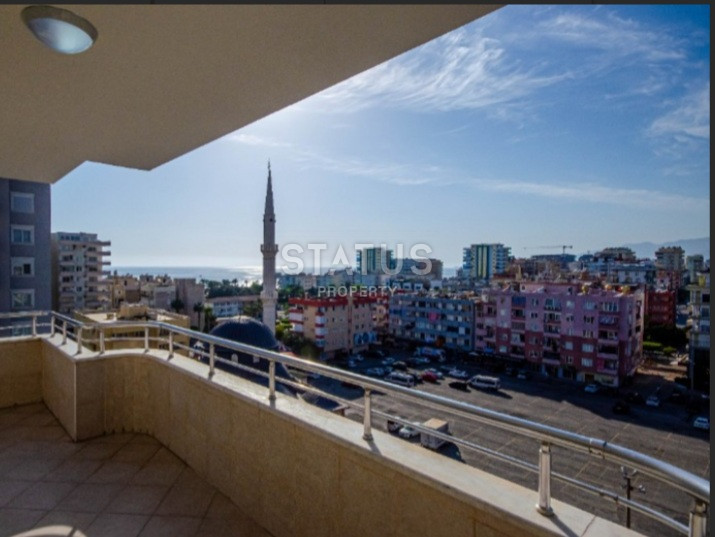 Five-room apartment in the heart of Mahmutlar 150m from the sea. 240m2 фото 31