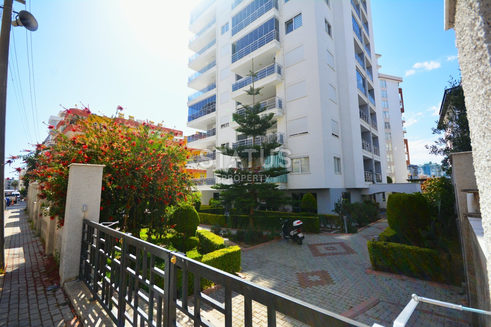 Spacious apartment 3+1 with premium furniture. 140m2 фото 28