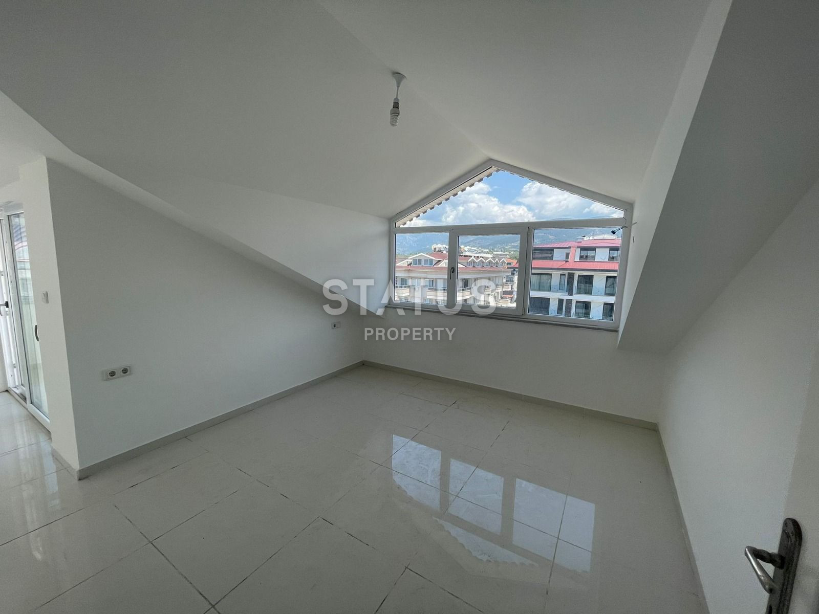 Пятикомнатная квартира по отличной цене в первой береговой в Кестеле. 170м2 фото 3