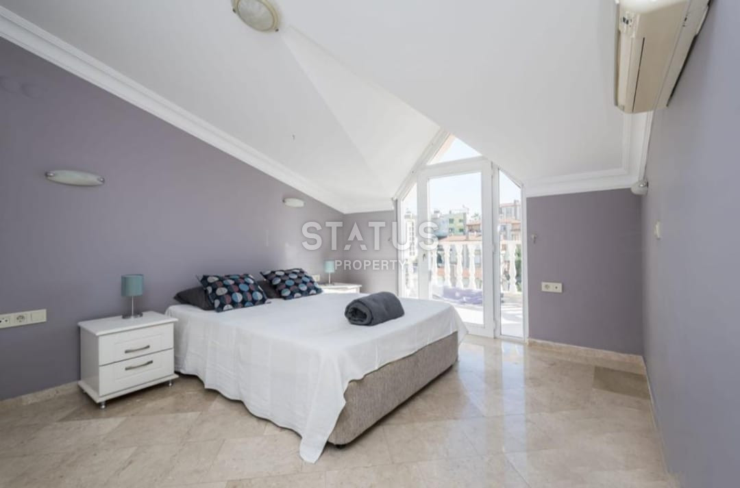 Bright, cozy apartment in the Kestel area overlooking the sea. 180m2 фото 3