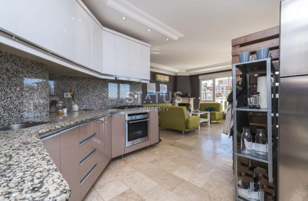 Bright, cozy apartment in the Kestel area overlooking the sea. 180m2 фото 4