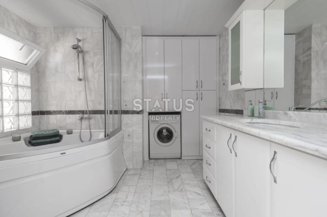 Bright, cozy apartment in the Kestel area overlooking the sea. 180m2 фото 5