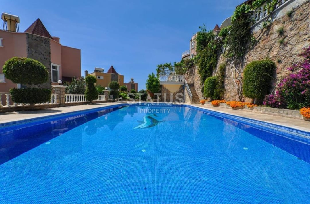 Bright, cozy apartment in the Kestel area overlooking the sea. 180m2 фото 23