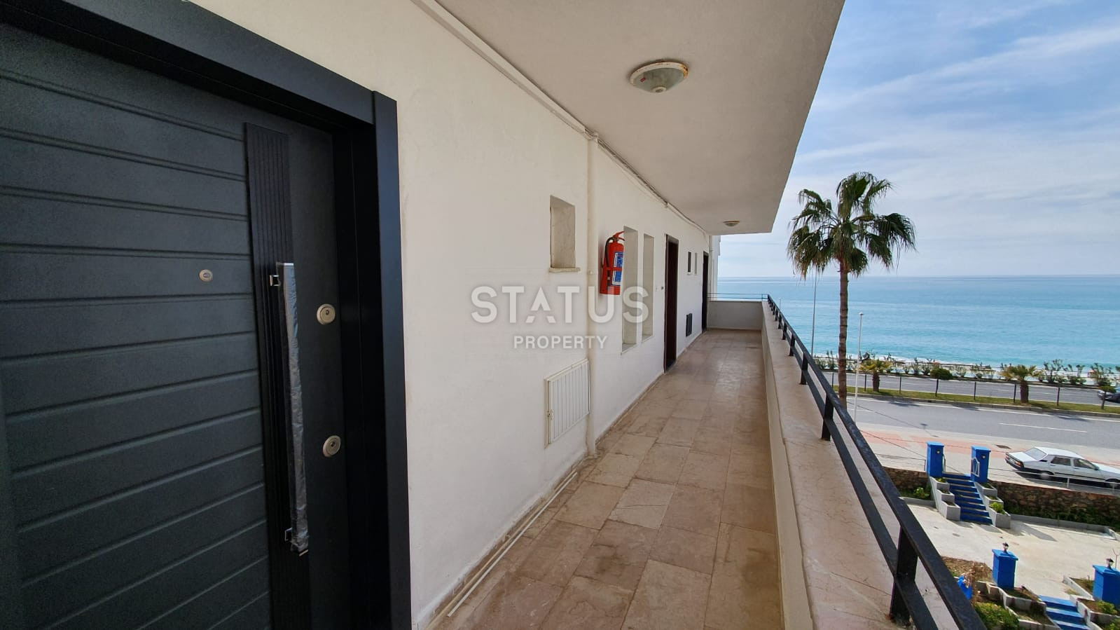 Stylish apartment 2+1 in the first coastline in Mahmutlar with sea views. 95m2 apartment 2+1 in the first coastline in Mahmutlar with sea views. 95m2 фото 3