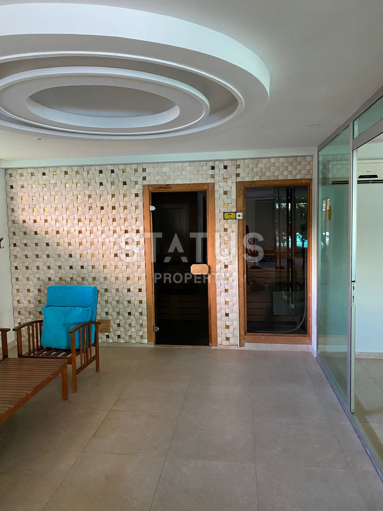 One-bedroom furnished apartment in a premium class complex with a favorable location. 65m2 фото 7