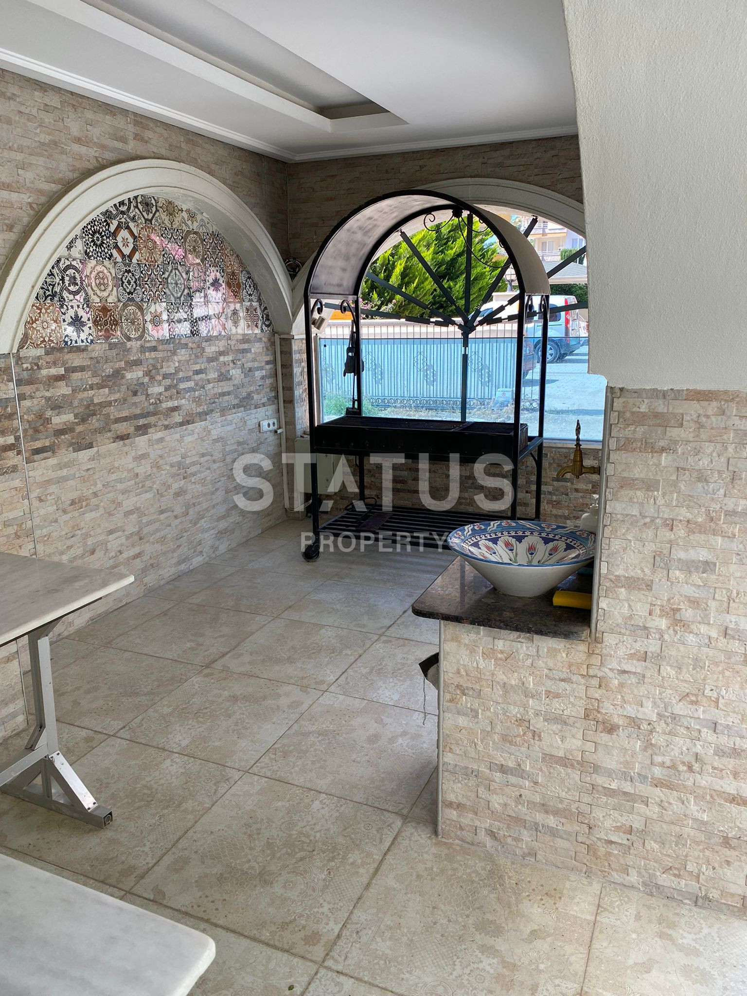 One-bedroom furnished apartment in a premium class complex with a favorable location. 65m2 фото 15