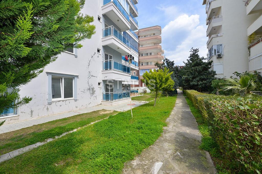 Three-room apartment with a separate kitchen in the OBA area. 115m2 фото 19