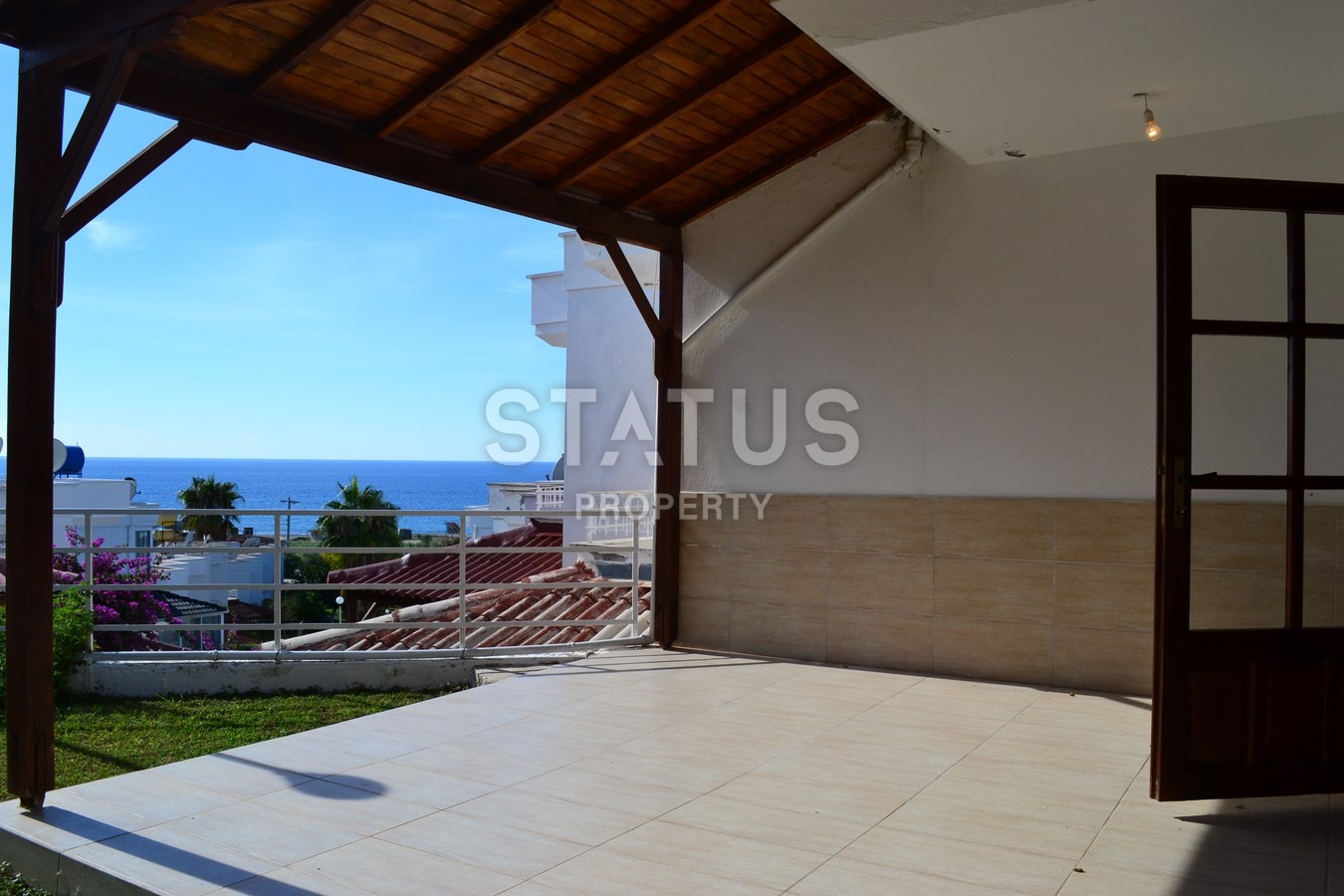 Меблированная вилла на первой береговой линии в комплексе с инфраструктурой, 120 м2 фото 20