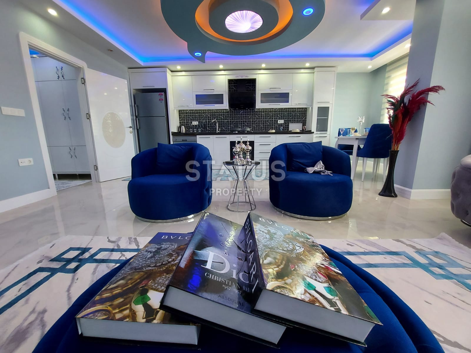 Three-room furnished apartment with a good location in Mahmutlar фото 7