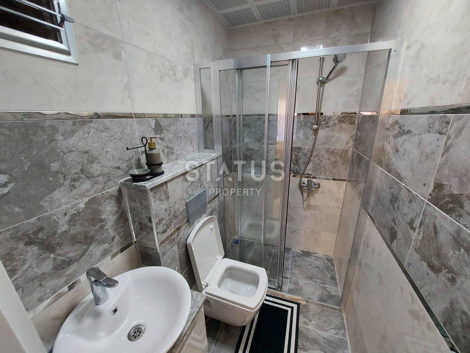 Three-room furnished apartment with a good location in Mahmutlar фото 8